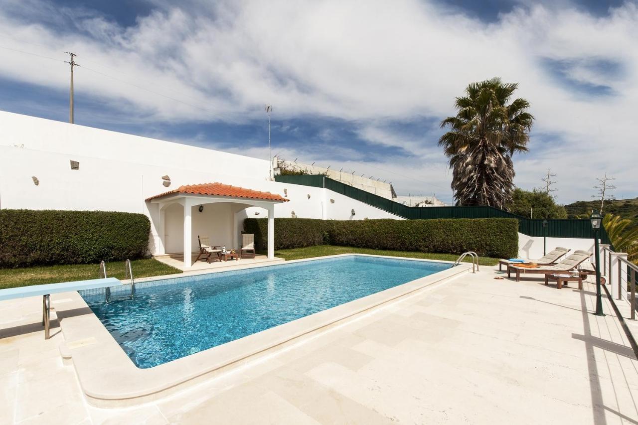 Beachouse - Surf, Bed & Breakfast Эрисейра Экстерьер фото
