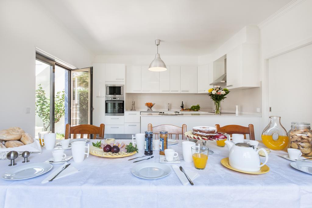 Beachouse - Surf, Bed & Breakfast Эрисейра Экстерьер фото