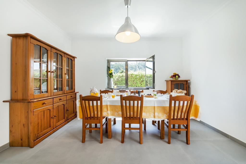 Beachouse - Surf, Bed & Breakfast Эрисейра Экстерьер фото
