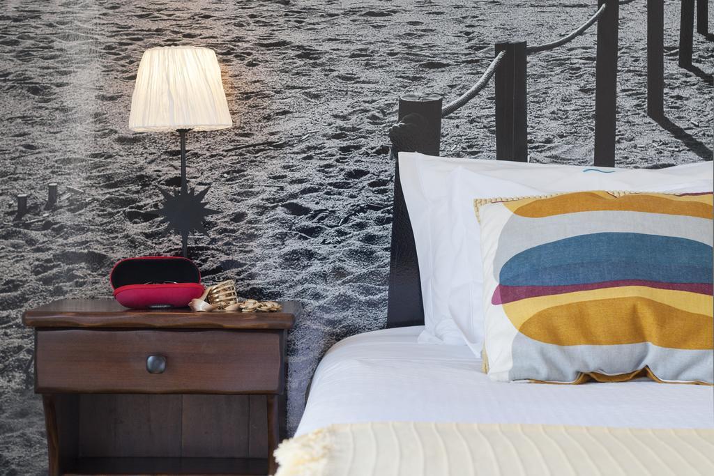 Beachouse - Surf, Bed & Breakfast Эрисейра Номер фото