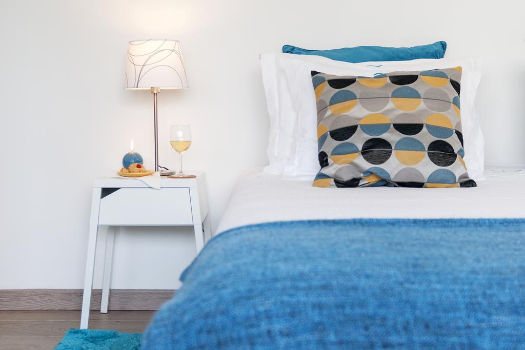 Beachouse - Surf, Bed & Breakfast Эрисейра Номер фото