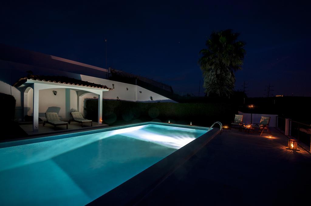 Beachouse - Surf, Bed & Breakfast Эрисейра Экстерьер фото